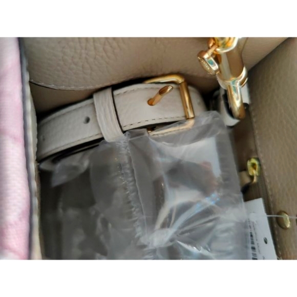 💘 Coach Dempsey Carryall In Signature Jacquard With Patch & Heart Charm - Picture 6 of 12